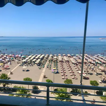 Beachfront Apartamento